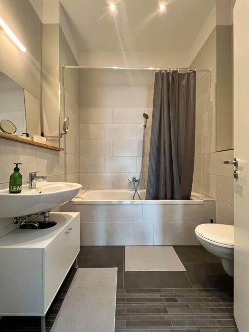 Loft 7 15Min Hbf 2Br Smart Tv Wifi Appartement Leipzig Buitenkant foto